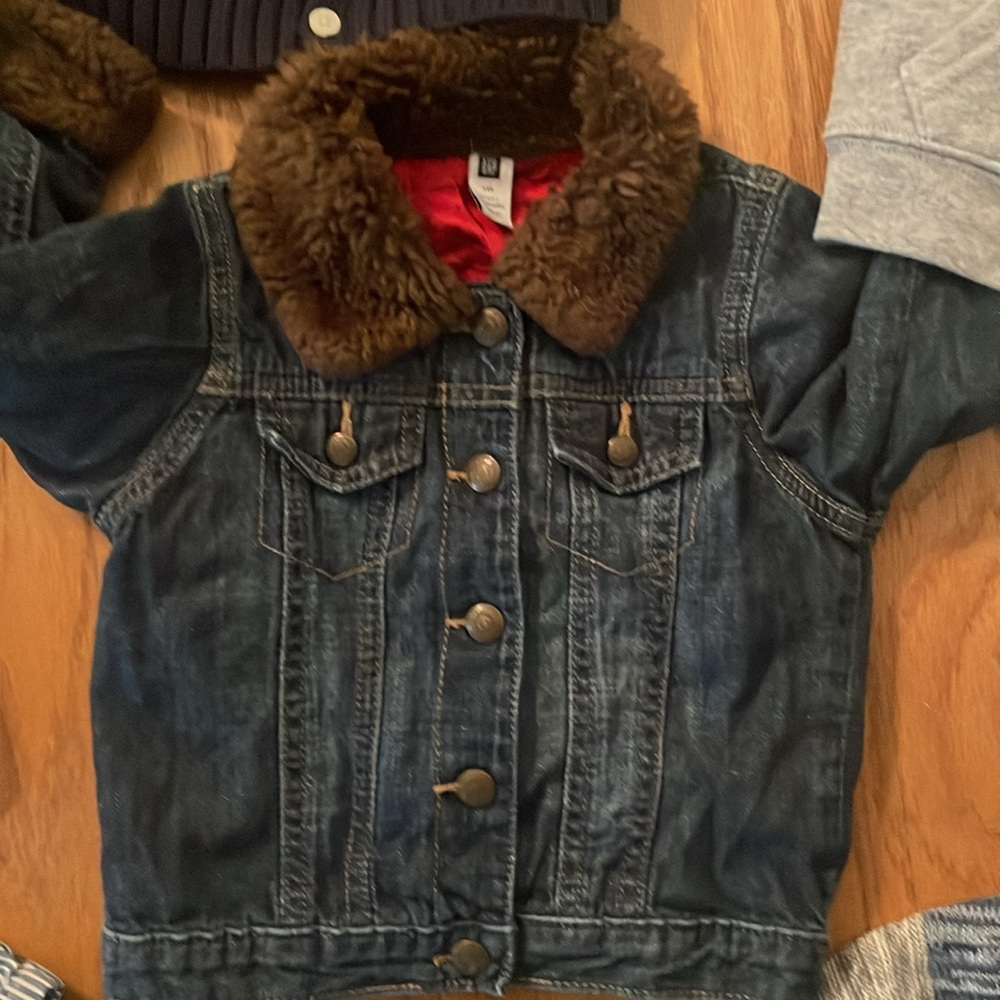 Bundle of baby boy name brand like new 3-12 months clothing: sweaters, jeans, - Picture 12 of 16